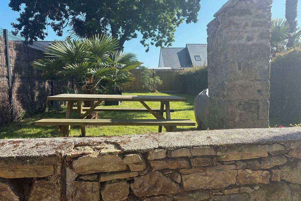 Typical Breton house \"Ty Breizh\" Beg Meil Fouesnant plage des oiseaux in Fouesnant, Côte de Cornouaille