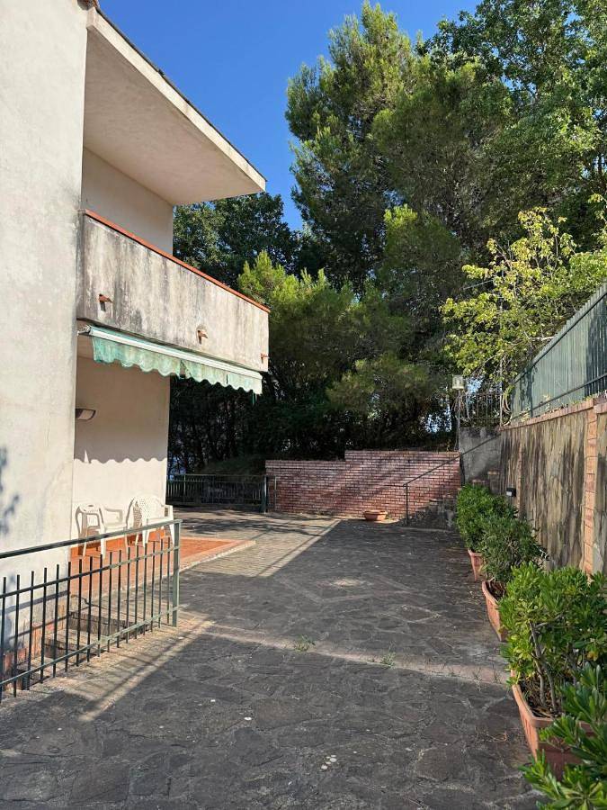 Apartamento de vacaciones para 8 personas, con vistas y jardín - 1