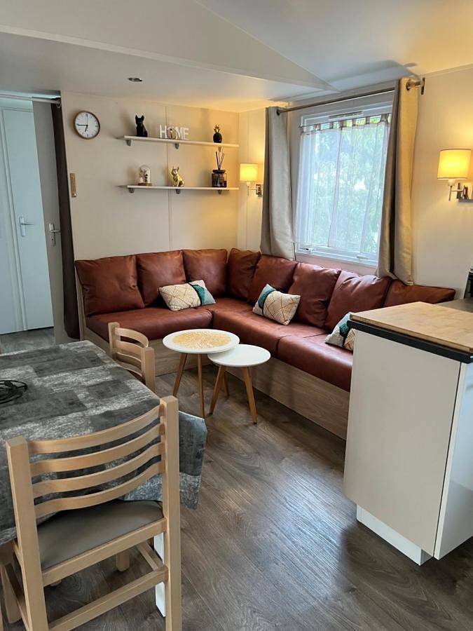 Camping pour 7 personnes, avec piscine ainsi que bassin pour enfant et terrasse à La Tremblade - 3