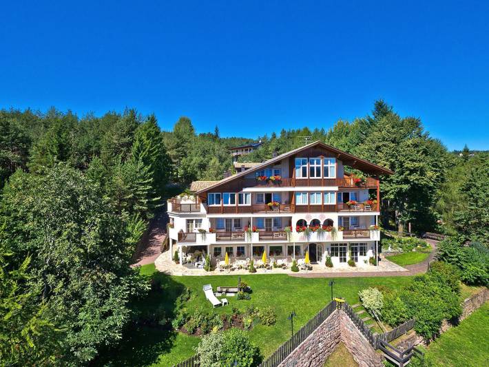 Hotel für 3 Personen, mit Garten und Ausblick - 1