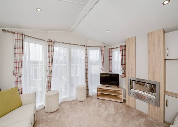 Caravan for 8 people in South West England