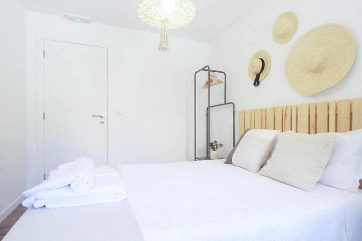 Location de vacances pour 4 personnes, avec bassin pour enfant ainsi que piscine et terrasse à Cabril - 3