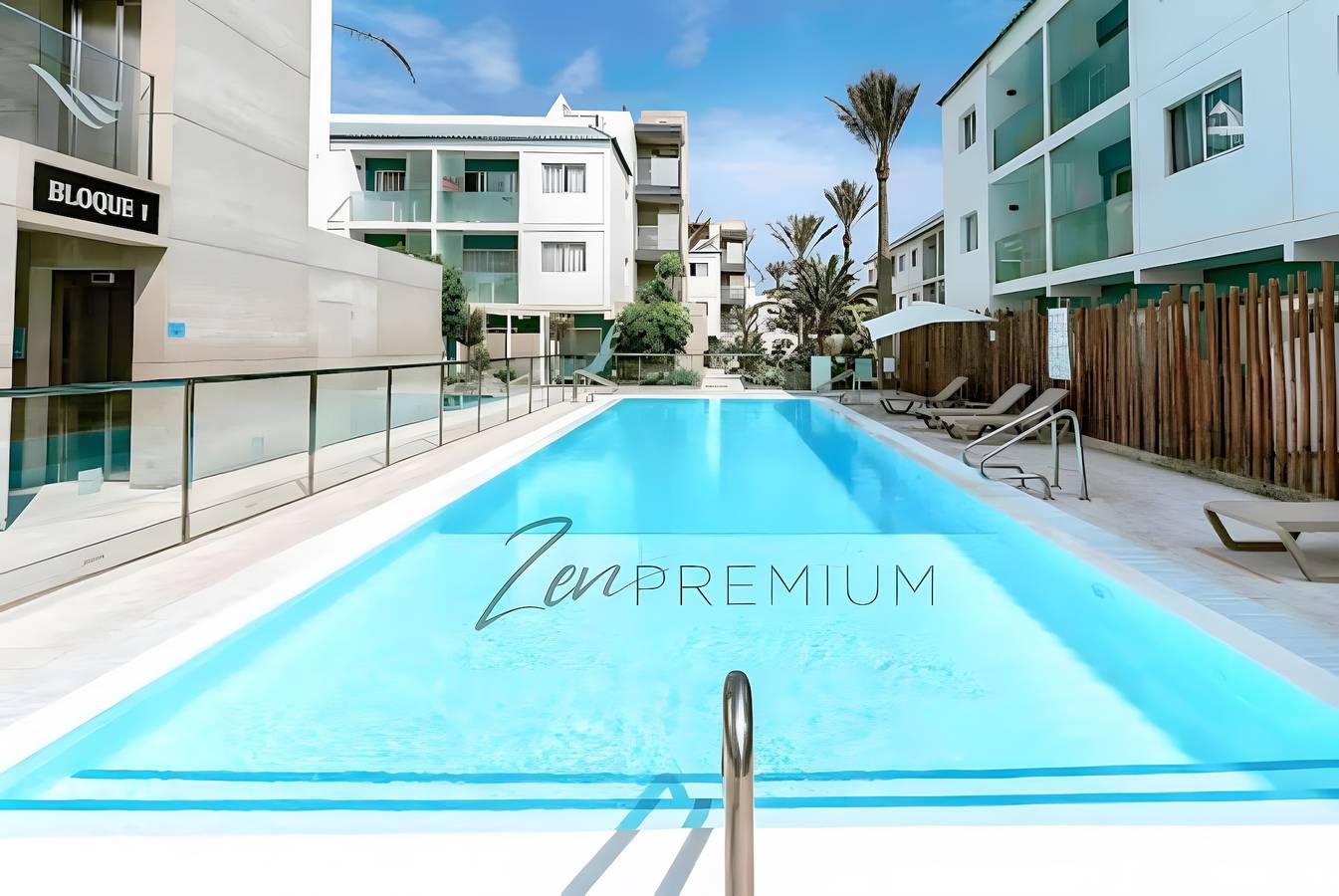 Hel lägenhet, Vacation Apartment 'Bristol Beach 40b Zen Premium By' with Wi-Fi in Puerto de Corralejo, La Oliva