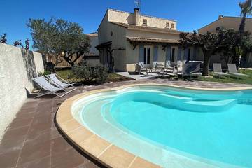 Cottage pour 10 personnes, avec terrasse et jardin ainsi que piscine et jacuzzi à Lavérune