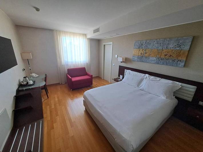 Hôtel pour 5 personnes, avec jacuzzi ainsi que sauna et jardin à Mosciano Sant'Angelo - 3