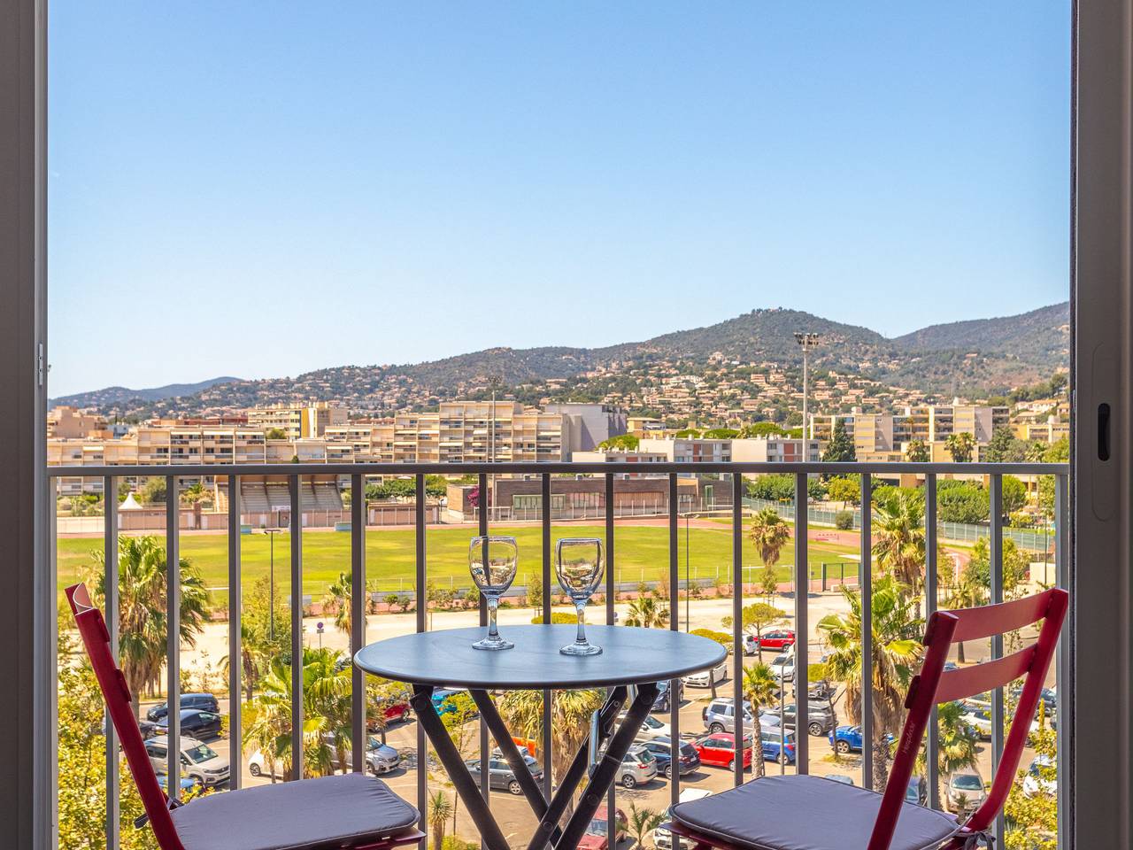 Entire apartment, Les Horizons in Le Lavandou, Toulon region