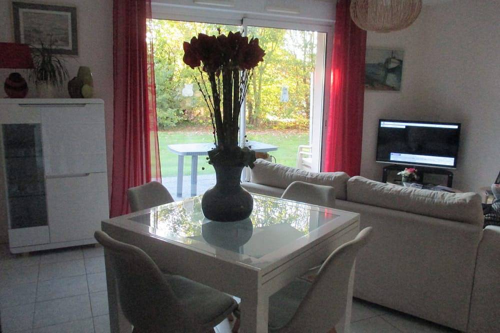 Appartement entier, À 20 mn de la mer (St quay portrieux) proche du centre ville de Guingamp . in Guingamp, Région de Guingamp