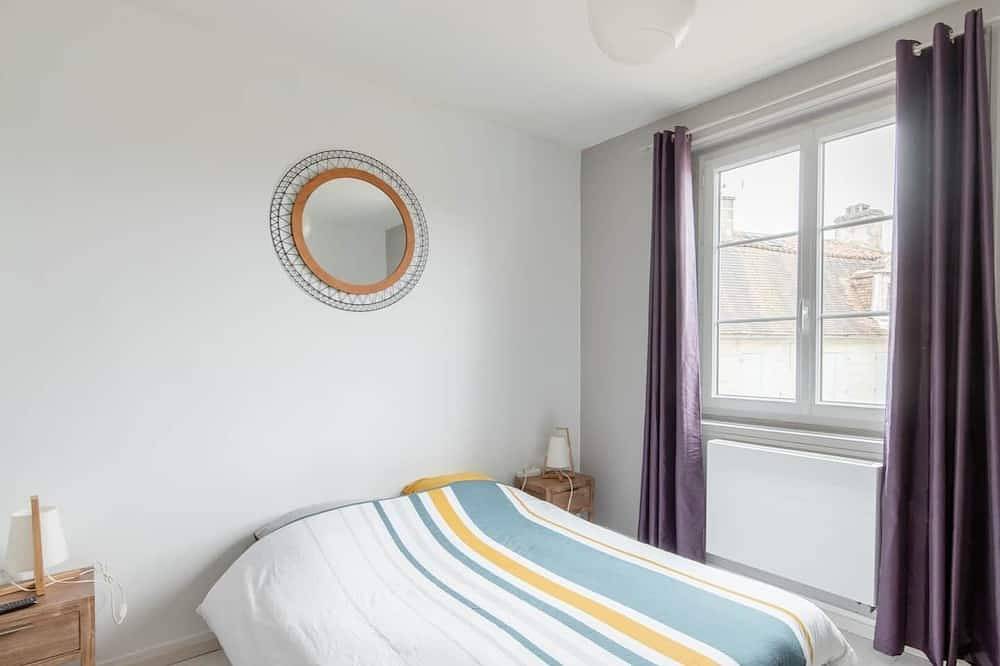 Ganze Wohnung, Apartment-Apartment-Nasszelle-Stadtblick-T2 in Angoulême, Charente