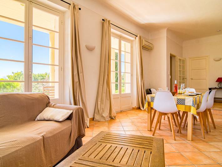 Ferienhaus für 6 Personen, mit Terrasse und Garten in Sanary-sur-Mer - 2