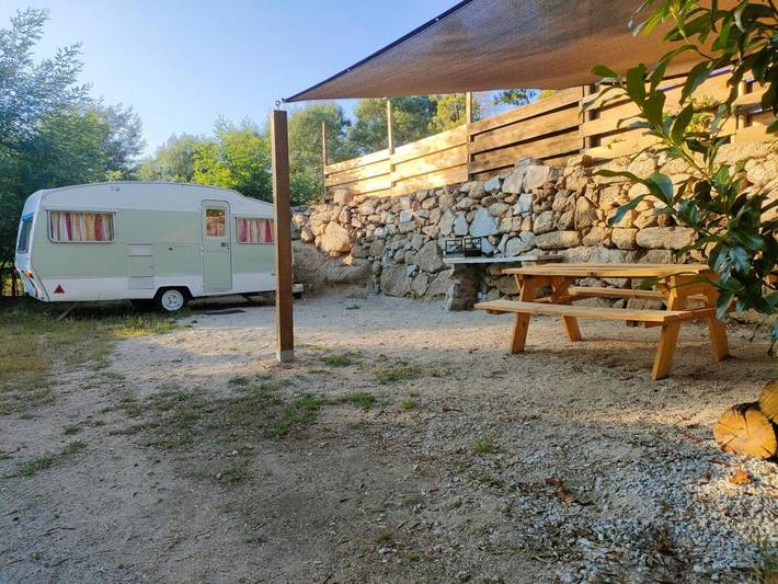 Location de vacances pour 4 personnes, avec sauna et terrasse ainsi que jardin et jacuzzi dans Fornos de Algodres - 4