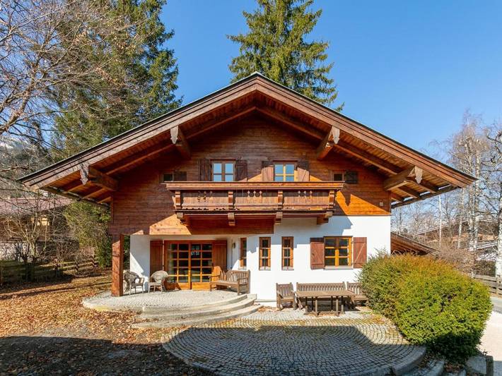 Chalet für 6 Personen, mit Terrasse und Garten sowie Sauna