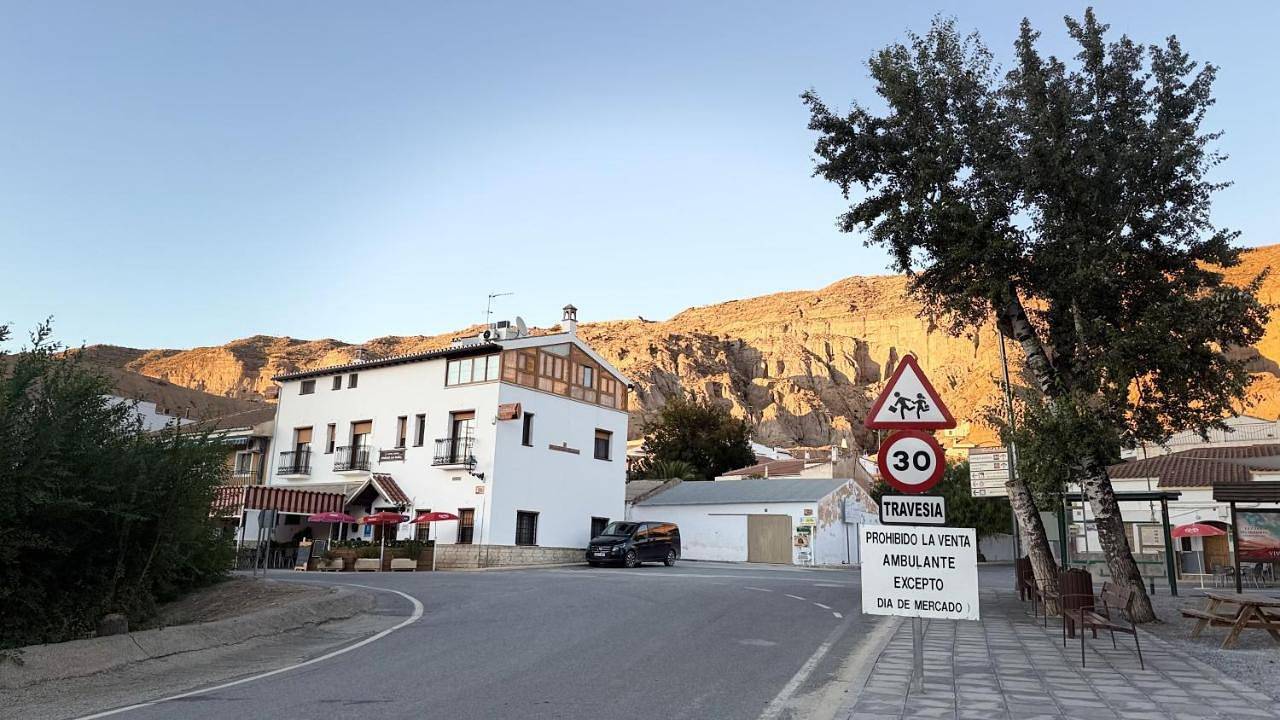 Hotel Los Guilos in Gorafe, Géoparc de Grenade