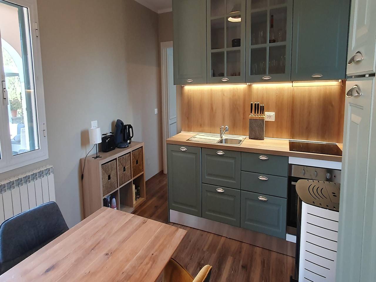 Villa italiana costera de 3 apartamentos in San Lorenzo al Mare, Riviera di Ponente