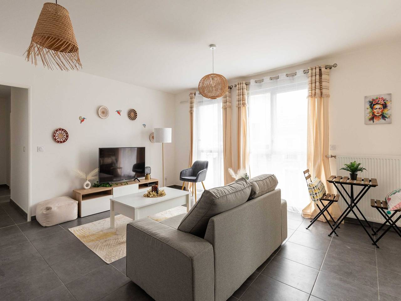 Ganze Wohnung, Charming Apartment  2Br/4P - Near to Lyon in Caluire-et-Cuire, Lyon und Umgebung