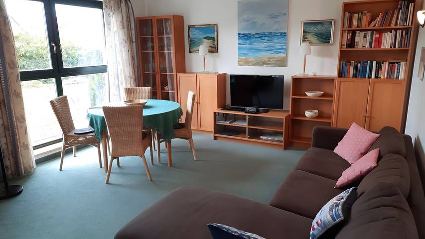 Ganze Wohnung, Apartment „Koserow Seebad, Lindenstraße 18“ mit privater Terrasse, Garten & WLAN in Koserow, Bernsteinbäder
