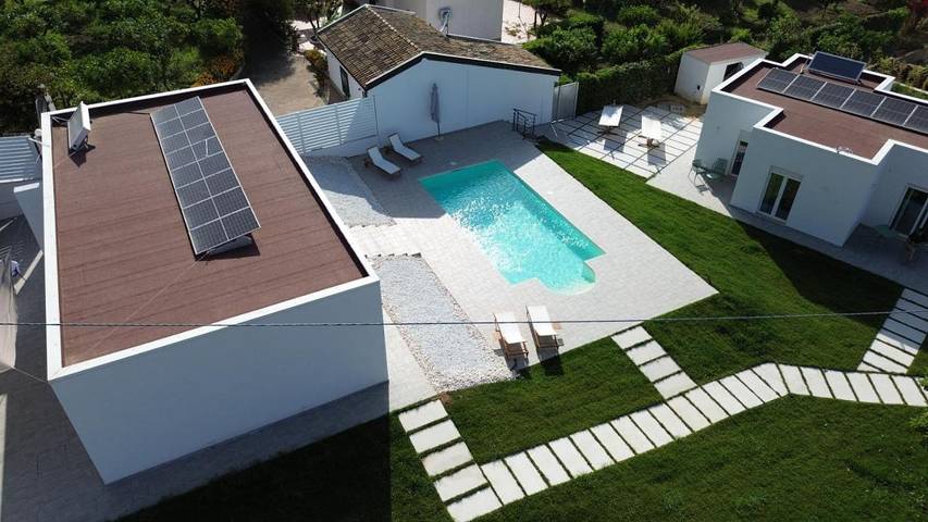 Villa per 4 persone, con terrazza e piscina nonché giardino a Tropea