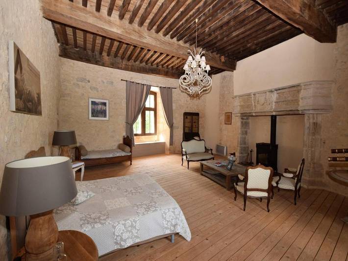 Location de vacances pour 26 personnes, avec terrasse ainsi que jardin et piscine à Bon-Encontre - 2