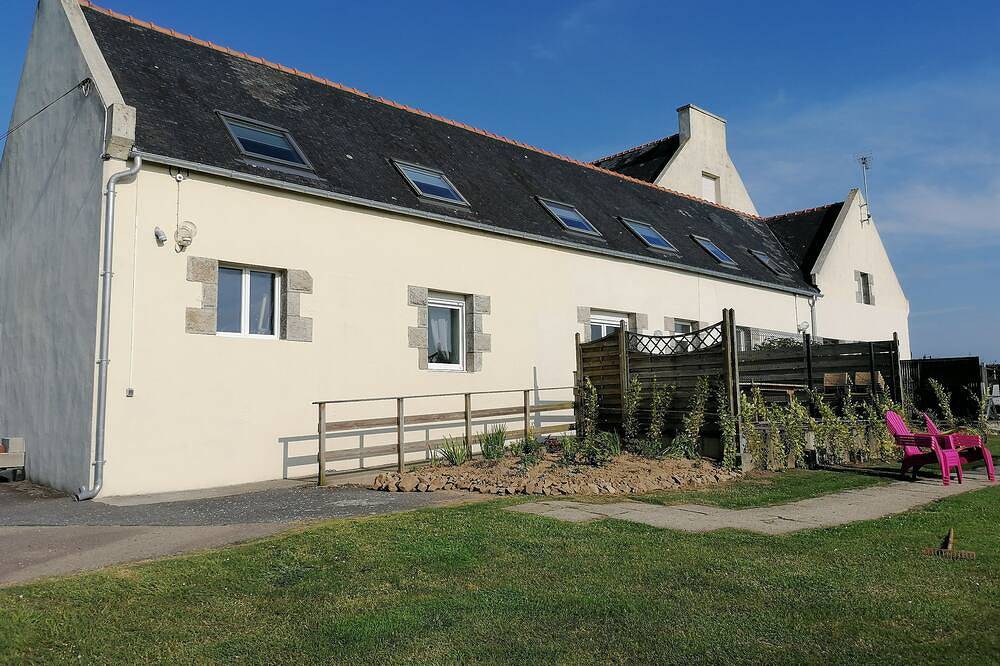 Gîte 5 chambres à 5 mn de Roscoff avec vue sur la mer in Saint-Pol-de-Léon, Ceinture Dorée