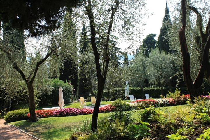 Villa für 14 Personen, mit Seeblick und Garten sowie Terrasse in Gardone Riviera - 4