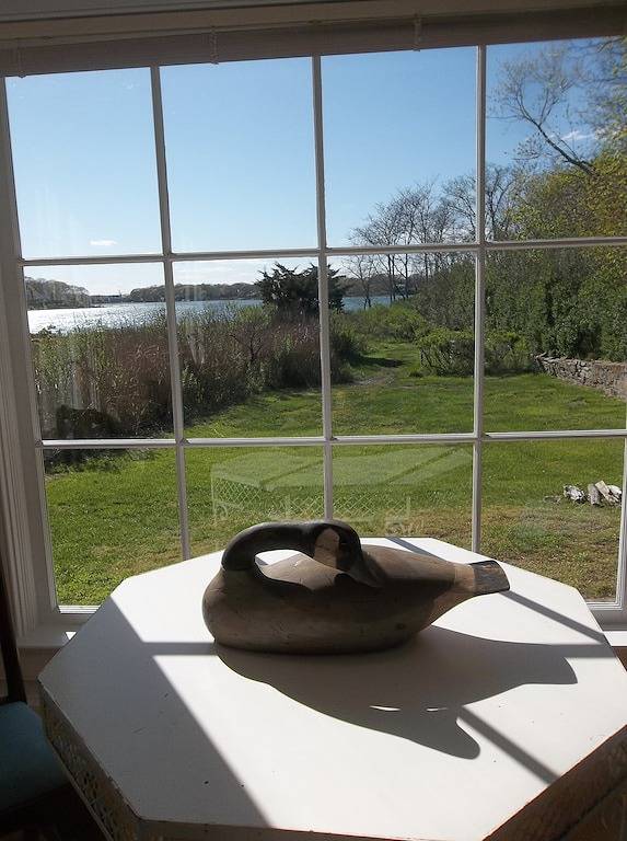 Vacation home for 3 people, with yard, with pets in The Hamptons