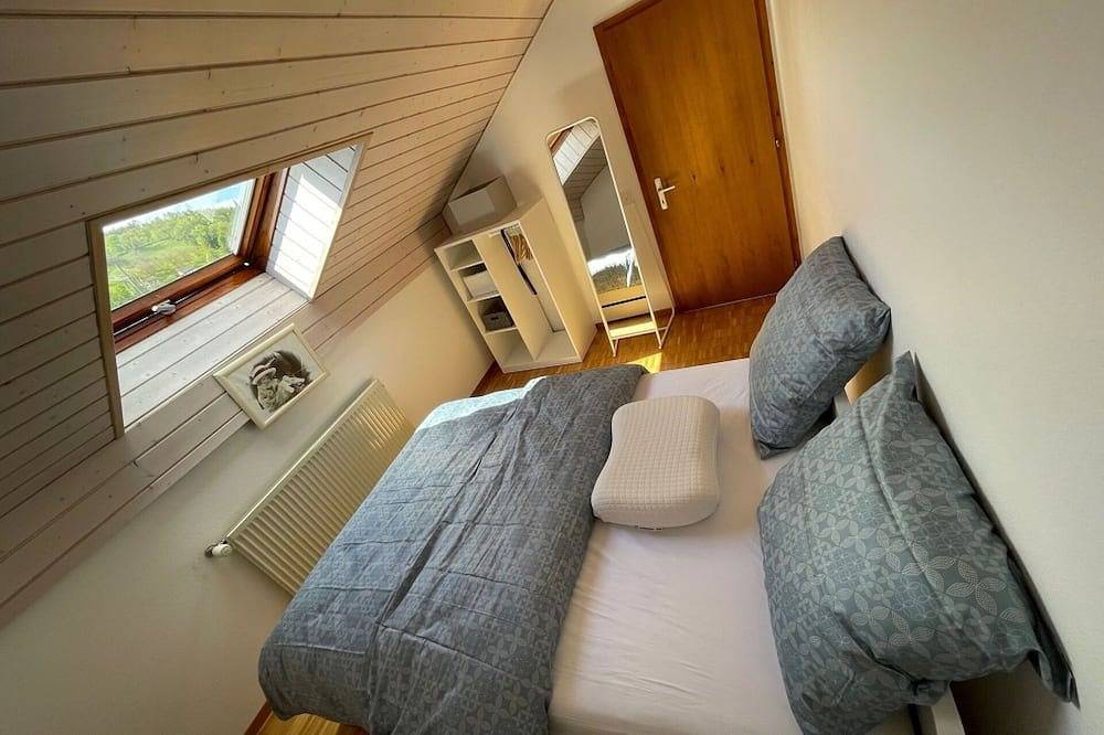 Ganze Wohnung, Herrliche Wohnung für 4 Gäste mit  W-Lan, Tv und Balkon in Porrentruy 2 Chaumont, Porrentruy