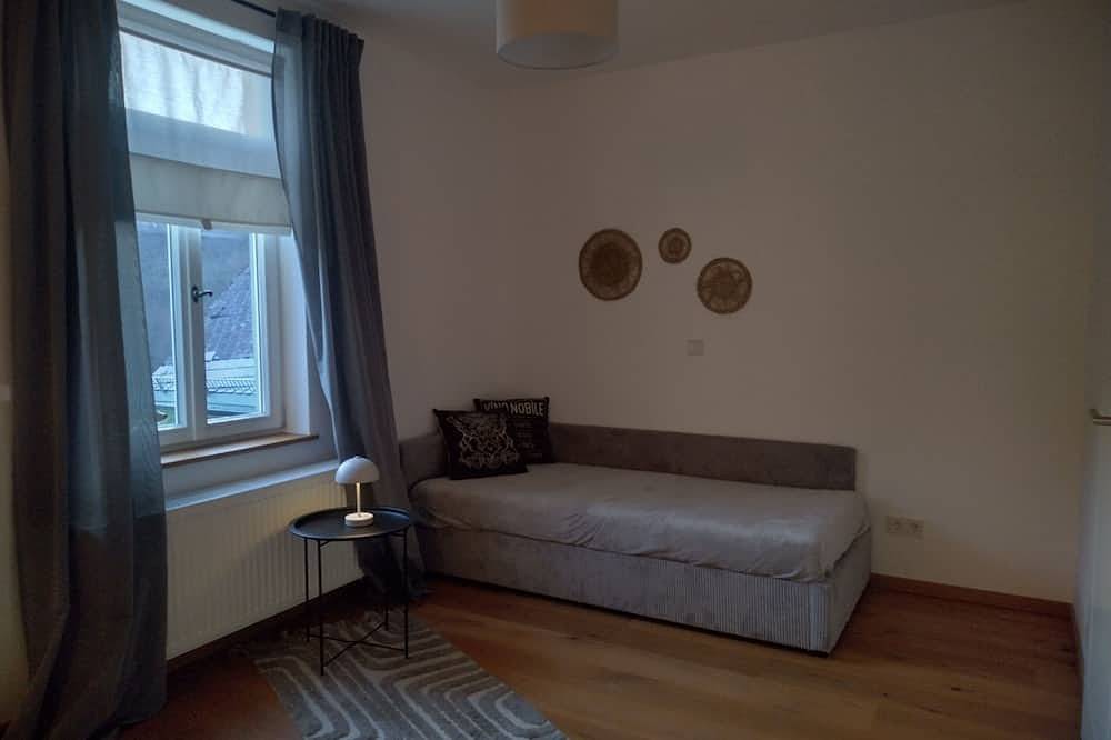 Ganze Wohnung, Etzauer Mühle 'mit Balkon' in Weilrod, Hochtaunuskreis