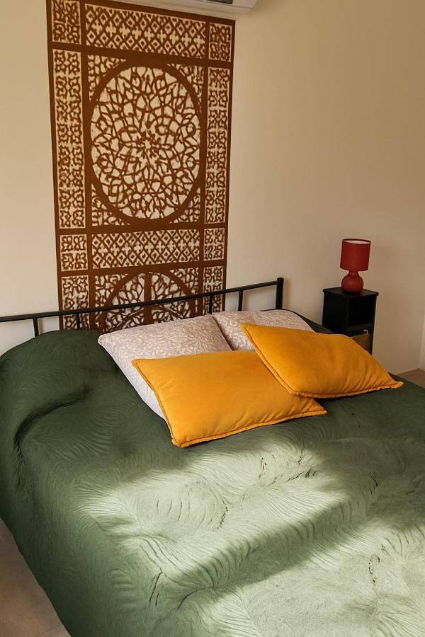 Location de vacances pour 8 personnes, avec vue sur le lac ainsi que vue et jardin, animaux acceptés à Jayat - 4