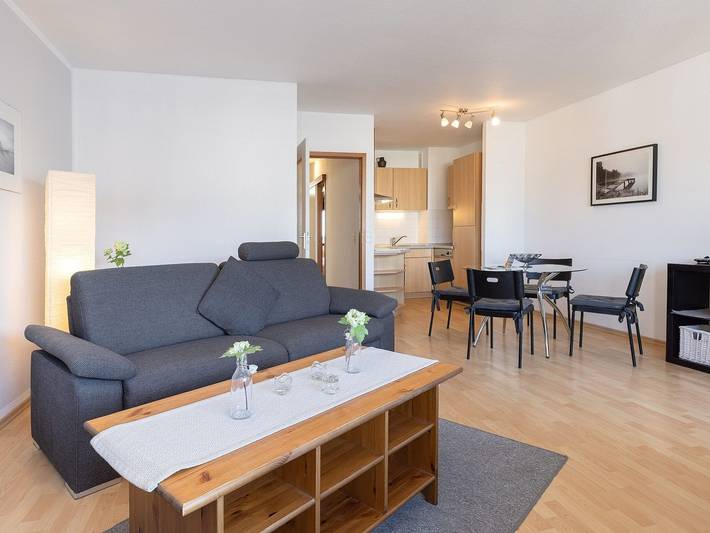 Ferienwohnung für 4 Personen, mit Balkon und Seeblick, kinderfreundlich - 1