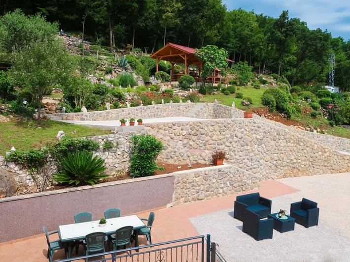 Ferienwohnung für 4 Personen, mit Terrasse und Garten in Moscenicka Draga - 2