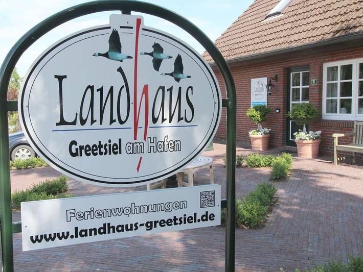 Luxus-Ferienhaus für 4 Personen, mit Balkon und Garten in Greetsiel