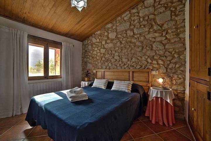 Gîte pour 5 personnes, avec jardin et balcon à Torroella de Fluvià - 2