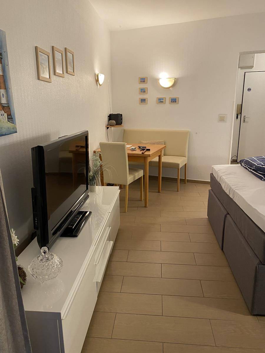 Ganze Wohnung, Haus Seehütte Ferienwohnung 701 mit Loggia und Meerblick in Duhnen, Cuxhaven