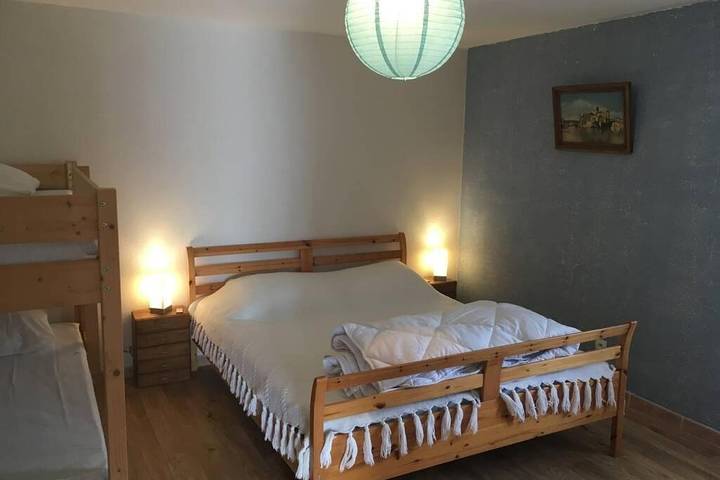 Gîte pour 8 personnes, avec jardin et vue dans Treigny-Perreuse-Sainte-Colombe - 4