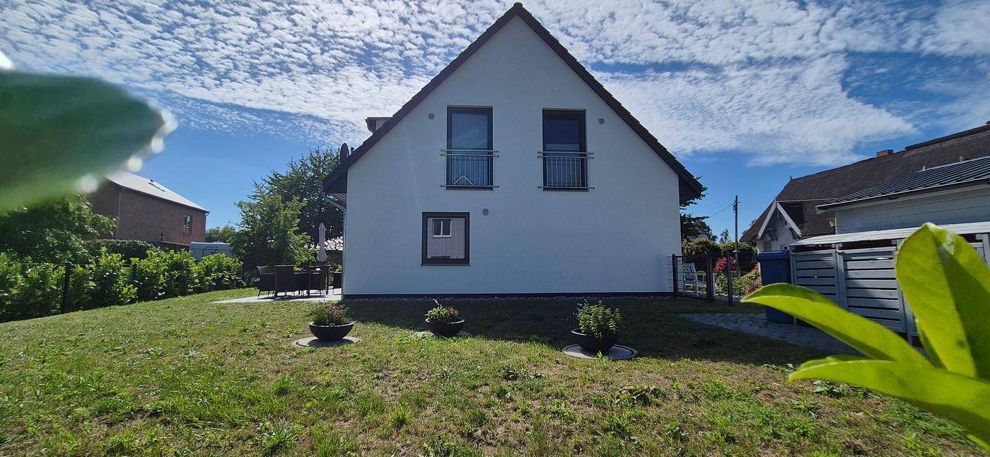 Ferienhaus „Elgin“ – Nordisches Wohngefühl, Sauna & eingezäunter Garten in Groß Schoritz in Groß Schoritz, Garz/Rügen