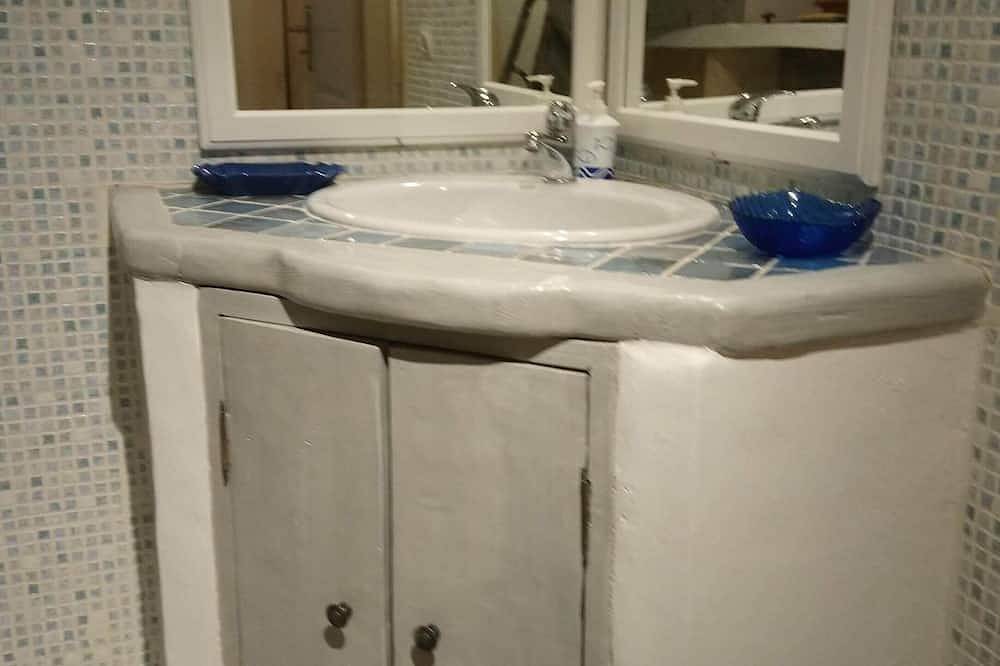 Appartement entier, Gîte climatisé avec piscine au Mas de la restanque in Monteux, Vaucluse
