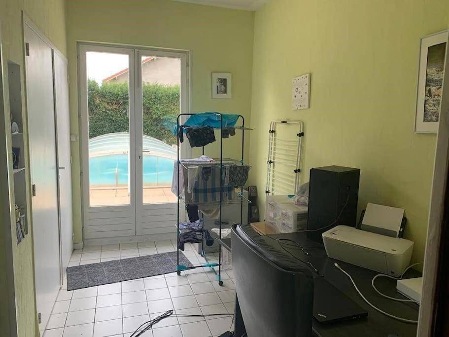 Three-Bedroom Villa in Villette-d'Anthon, Région de Vienne