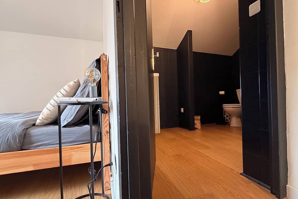 Odeillo Lodge | Lake View | Luxury | Sleeps 8 | Les Angles in Réal, Parc naturel régional des Pyrénées catalanes