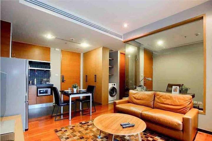 Apartamento para 4 personas, con piscina y sauna además de vistas y balcón, Se admiten mascotas en Bangkok