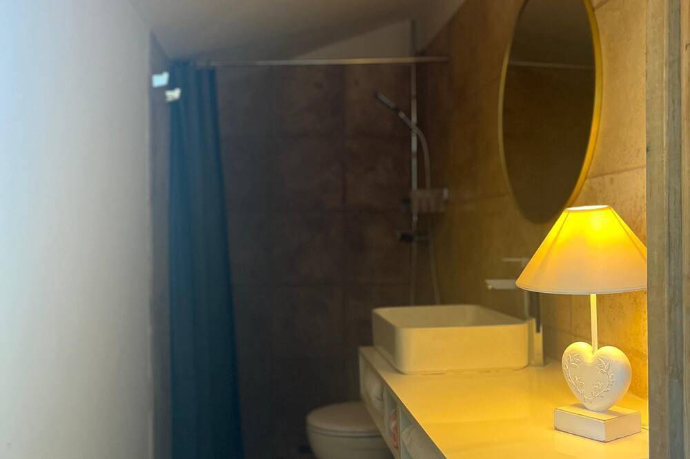 Country house in Aléria, Corte und Umgebung