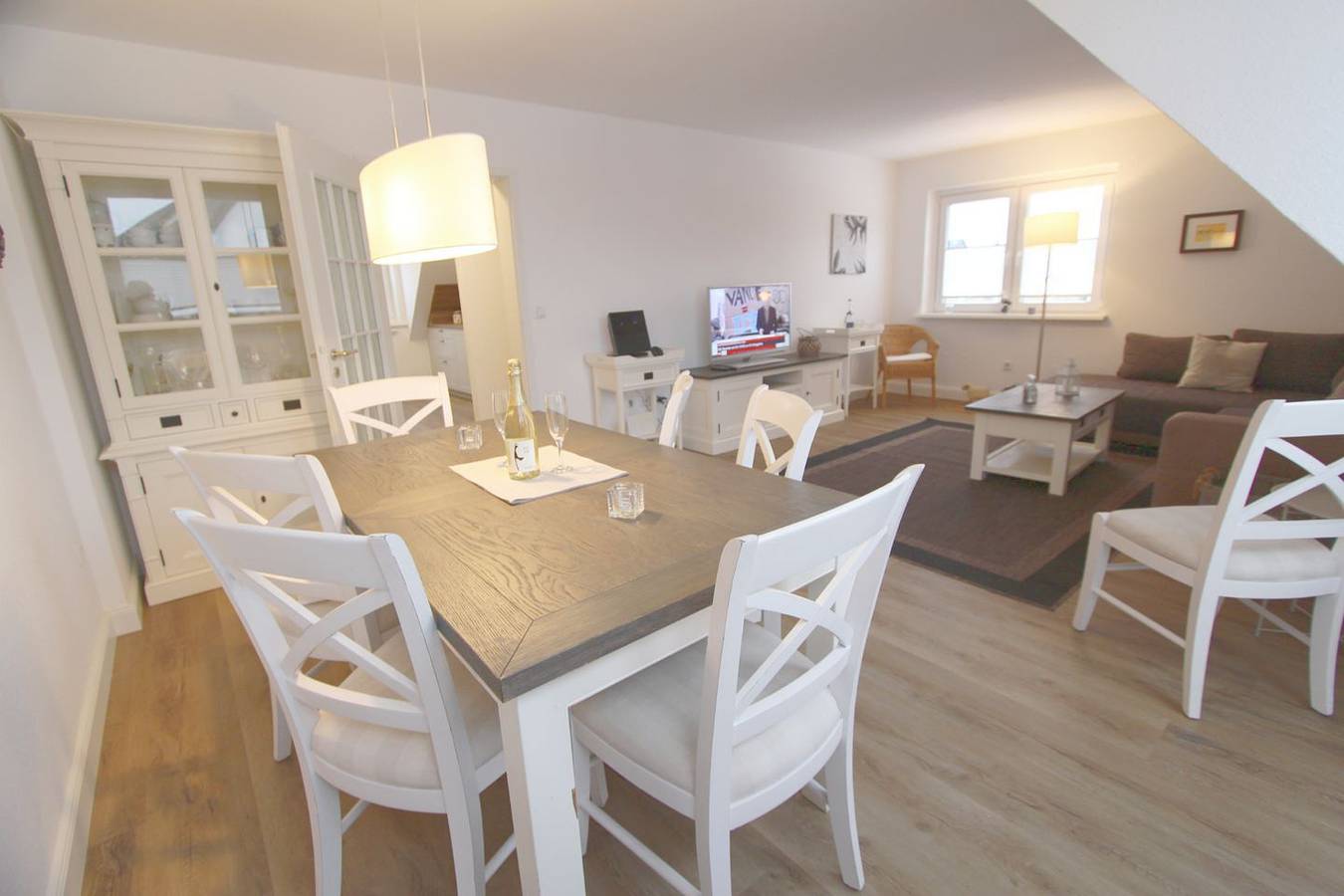 Ganze Wohnung, Sehr geräumige 3-Zimmer-Wohnung nahe der modernen Wenningstedter Strandpromenade in Wenningstedt, Sylt