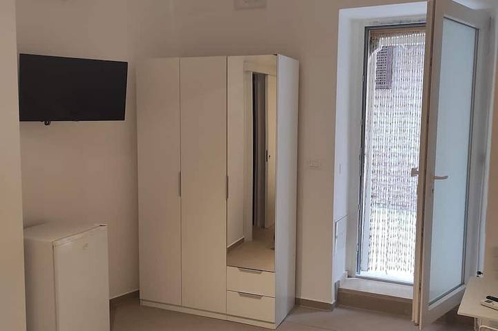 Camera con bagno privato nel cuore del centro storico di Barletta in Barletta, Barletta-Andria-Trani
