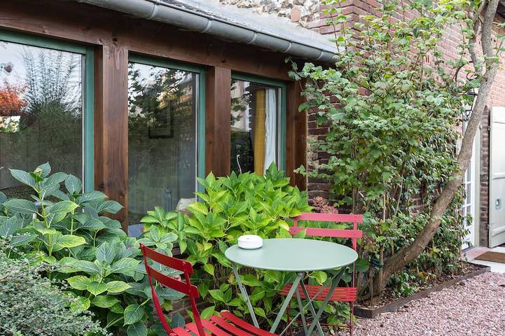 Gîte pour 2 personnes, avec Terrasse et Jardin