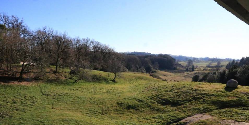 Location de vacances pour 2 personnes, avec jardin ainsi que terrasse et vue à Marcolès - 3