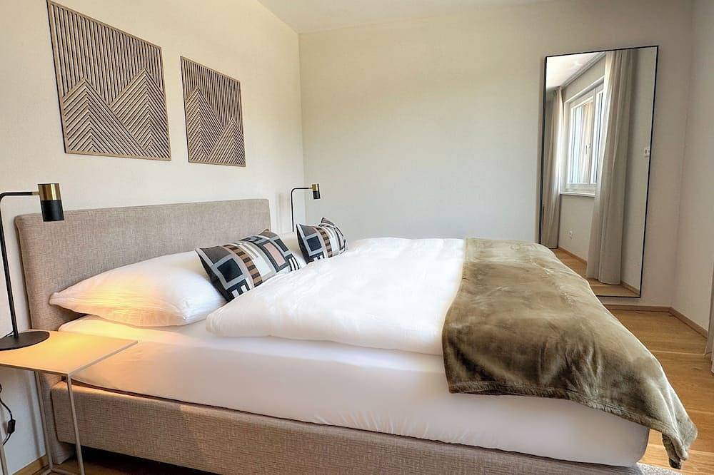 Ganze Wohnung, \"Seven\" - Premium Apartments Seekirchen, Modernes 3-Zi-Apartment mit Balkon in Seekirchen am Wallersee, Bezirk Salzburg-Umgebung