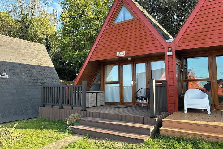 Vakantiehuis voor 5 personen, with tuin and zwembad as well as terras in Kent