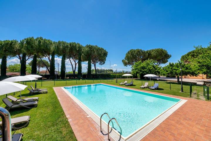 Gîte pour 4 personnes, avec jardin et piscine à Pérouse - 2