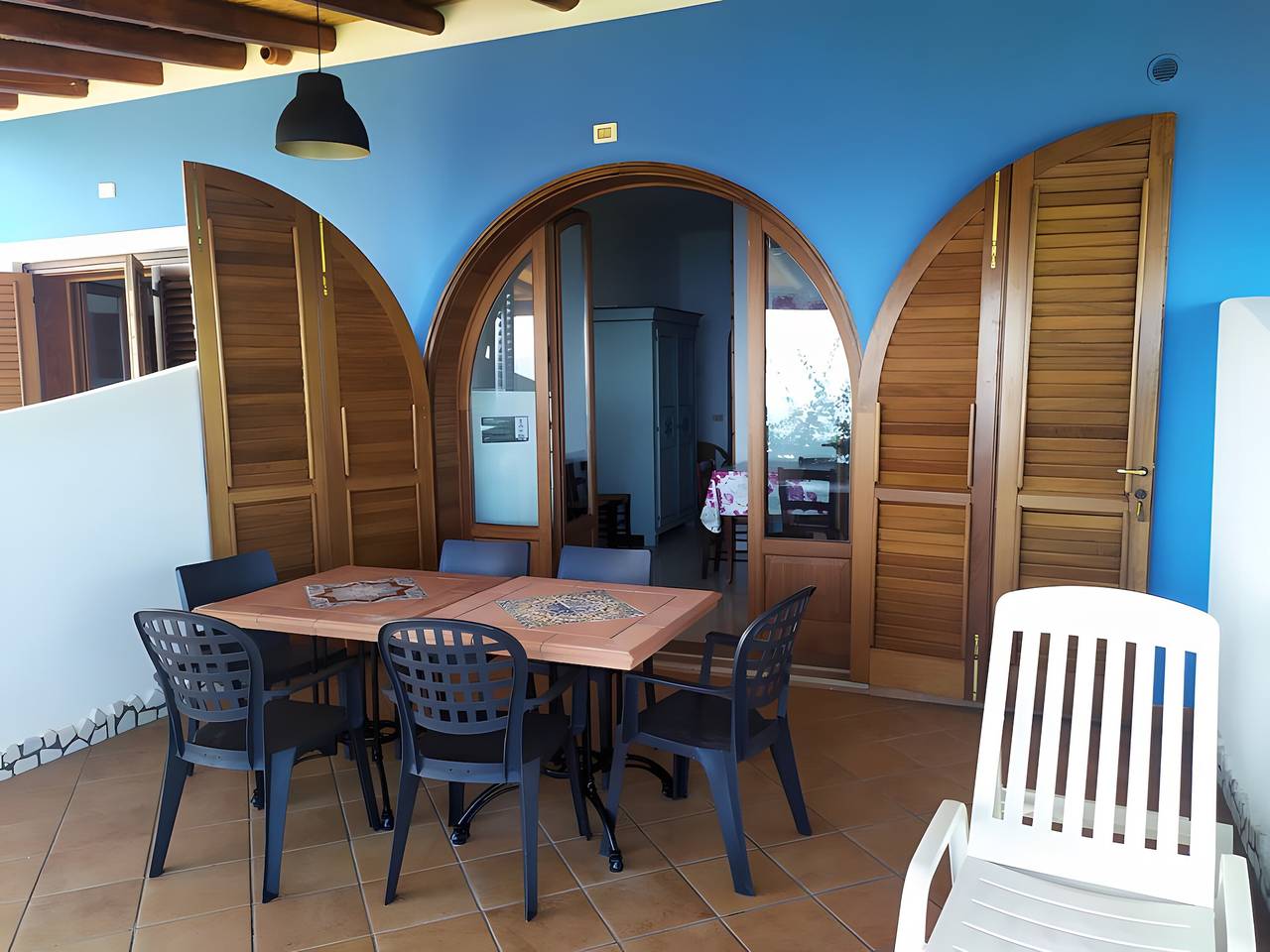 Hel lejlighed, Apartment in Villa "Vulcano" with Sea View, Wi-Fi and Air Conditioning in Lipari