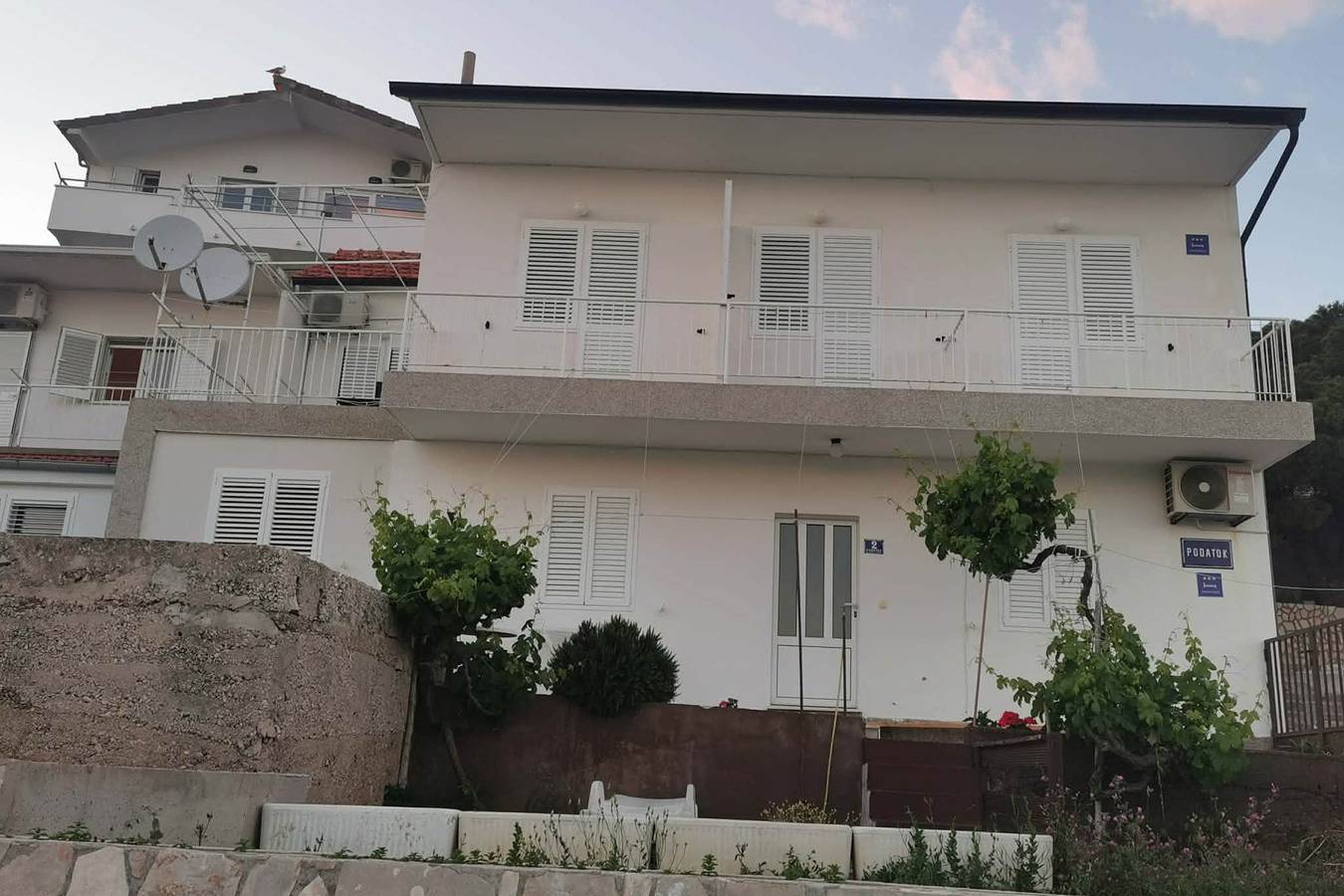 Ganze Wohnung, 1-Zimmer-Ferienwohnung mit Terrasse und Meerblick Primosten A-25265-b in Primošten, Šibenik-Knin