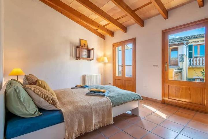 Casa Jutta: Refugio con Encanto, Terraza, WiFi y AC in Santa Margalida, Mallorca Norte