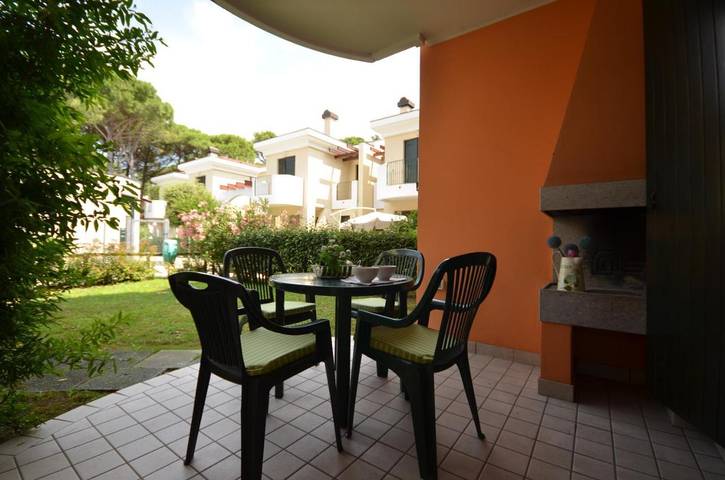 Ferienhaus für 5 Personen, mit Balkon und Garten sowie Pool in Bibione - 2